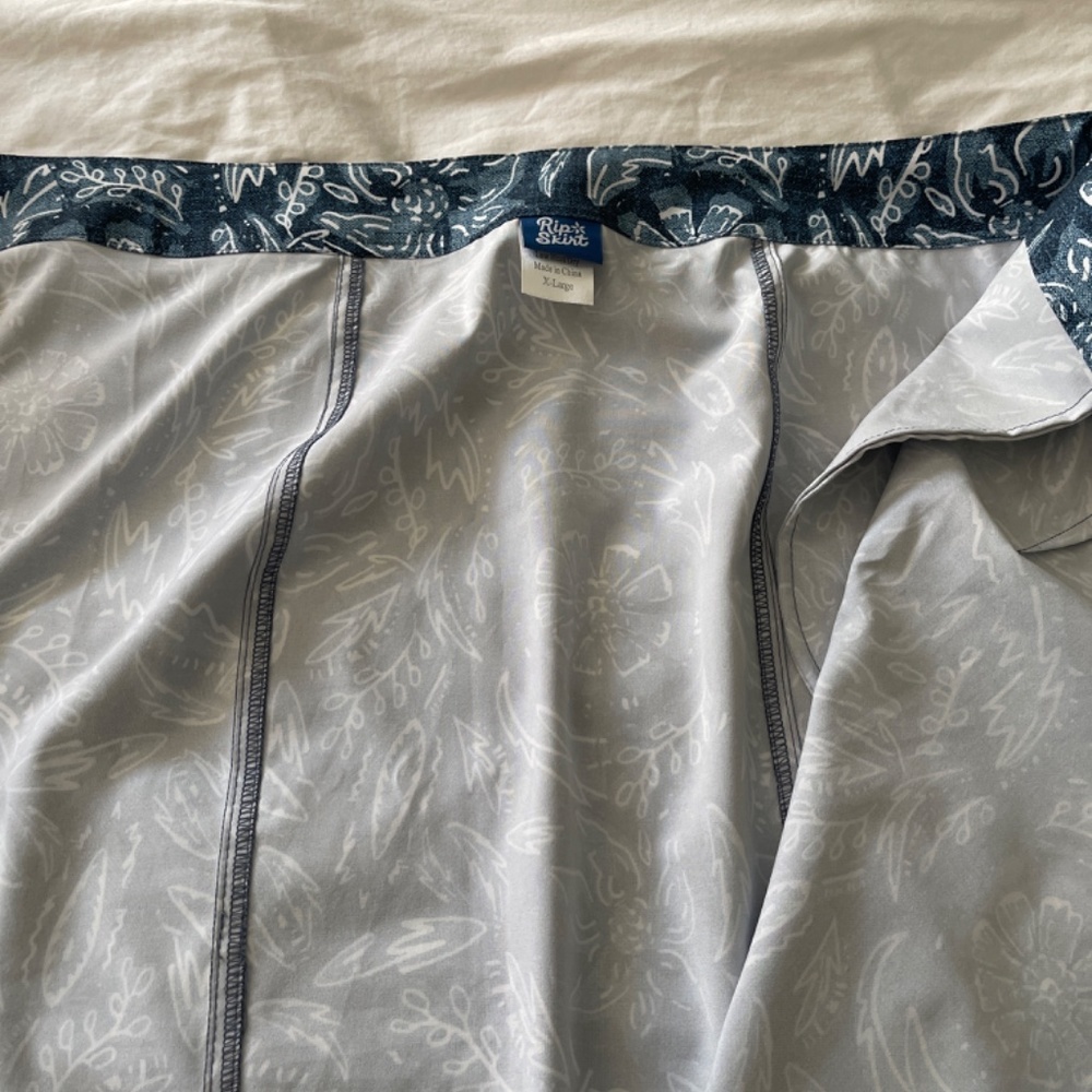 Rip skirt - Picture 3 of 3